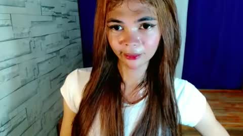 Snapshot of mysticofcum22 chatting on 05/14/26, 05:36 Krestine online show from 05/14/26, 05:36