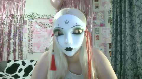 mysticyumiko online show from 12/22/25, 02:25