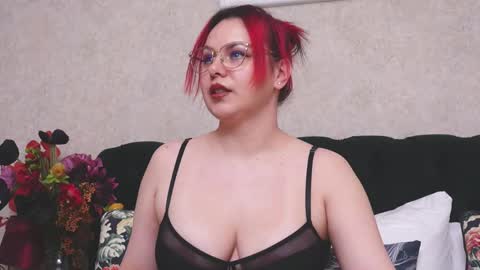 MystiqueRosee online show from 04/18/26, 07:51