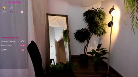 Eva  online show from 03/07/25, 10:45