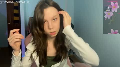 Vanessa and Julia  online show from 10/01/25, 01:22