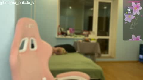 Vanessa and Julia  online show from 10/31/25, 06:53