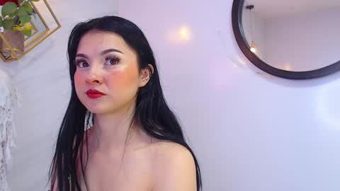 naamah_b online show from 12/03/24, 01:21