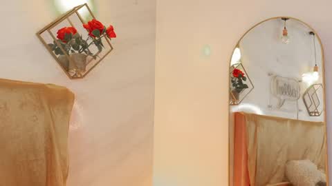 naamah_b online show from 04/15/26, 02:24