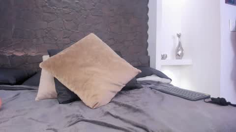    online show from 01/16/25, 02:41