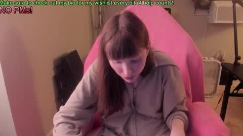 Natalie Marlo online show from 10/22/25, 01:17