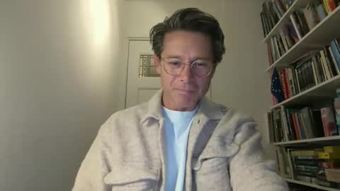 Snapshot of nacra5425 chatting on 10/26/25, 06:58 nacra5425 online show from 10/26/25, 06:58