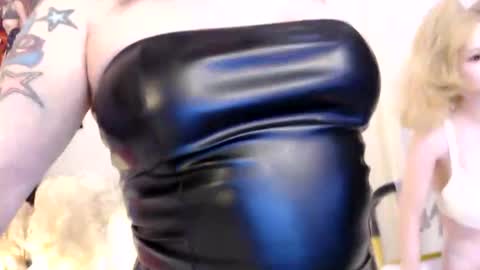 Nadia Vixen online show from 05/15/26, 11:23