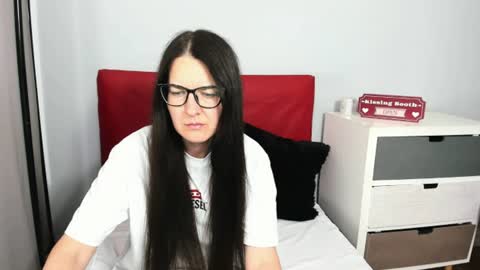 Snapshot of nadiatrue chatting on 07/08/26, 05:06 nadiatrue online show from 07/08/26, 05:06