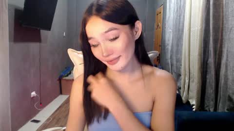 nadiestar online show from 03/07/25, 10:35