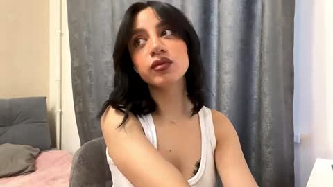 Leya online show from 05/01/26, 01:05