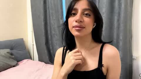 Leya online show from 05/23/26, 01:37