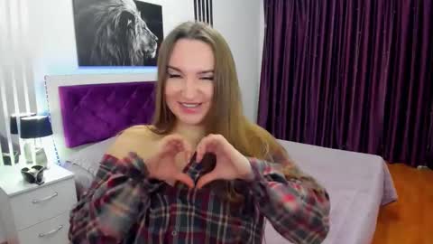 NadinGracefull online show from 04/06/26, 07:15