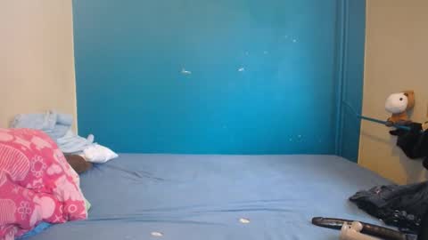 nadinnnea online show from 03/10/25, 01:21