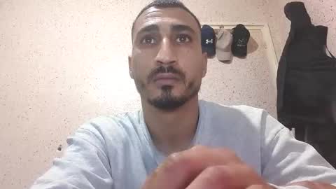 Snapshot of nadirff16 chatting on 02/11/26, 05:29 V online show from 02/11/26, 05:29