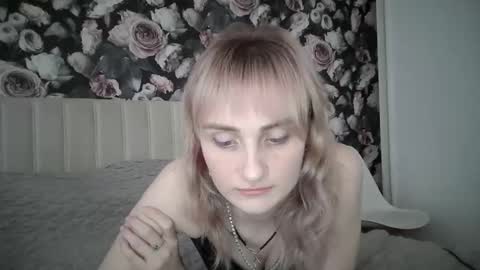 Nadjia online show from 12/18/25, 11:27