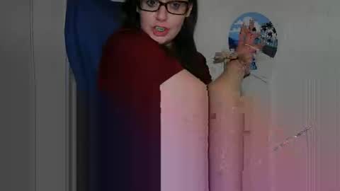 Snapshot of nadya_nextdoor chatting on 05/09/26, 04:39 Nadya nextdoor online show from 05/09/26, 04:39