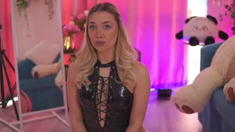 Nadia online show from 02/01/26, 10:47