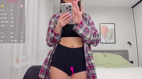 Nadya online show from 02/13/25, 11:50