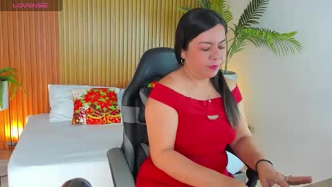 N A H I A online show from 12/03/25, 12:14