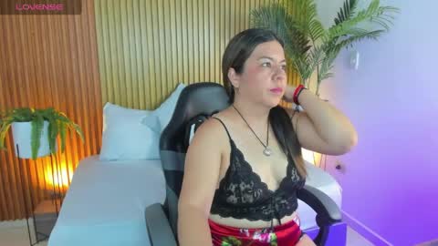 N A H I A online show from 04/13/26, 12:54