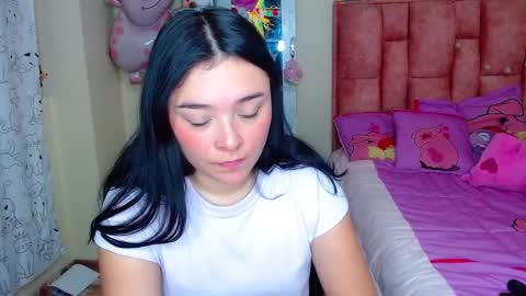 nahia cute     only   online show from 02/21/25, 07:54