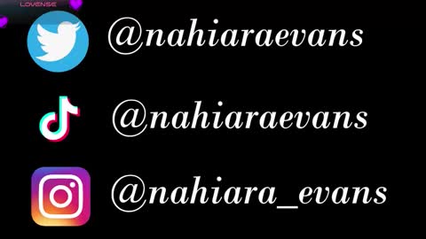 Snapshot of nahiara_evans_ chatting on 10/25/25, 01:46 NAHIARA EVANS online show from 10/25/25, 01:46