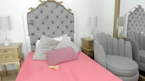 Nahiara online show from 12/20/24, 10:00