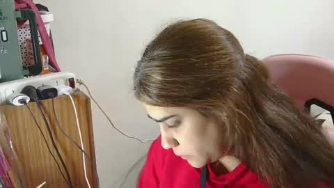 nahiarabiel online show from 05/20/26, 05:52