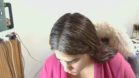 nahiarabiel online show from 05/25/26, 05:41