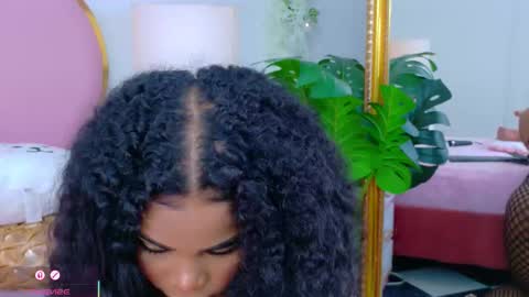 NahiaraReina  online show from 11/21/25, 03:00