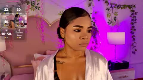 NahiaraReina  online show from 03/15/26, 01:17