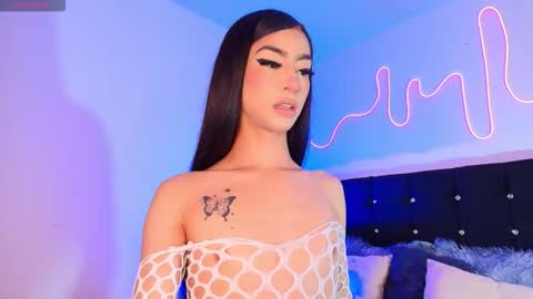 NahiaVictoria  online show from 03/28/26, 07:02