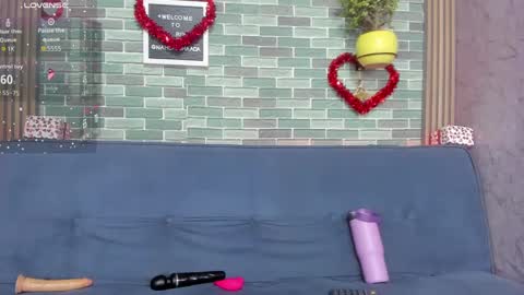 Nahla online show from 09/23/25, 12:02