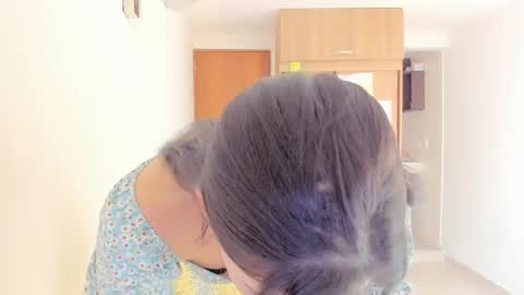 independent model online show from 01/13/25, 11:17