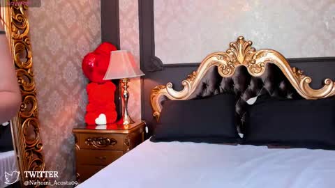 Snapshot of nahomiacosta chatting on 02/21/25, 08:38 Nahomi Acosta online show from 02/21/25, 08:38