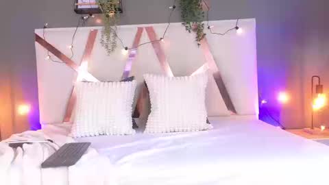  VICTORIA  online show from 09/12/25, 07:47