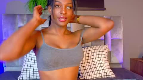  VICTORIA  online show from 11/07/25, 07:47