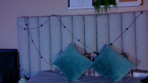  VICTORIA  online show from 03/23/26, 08:02