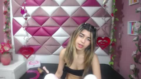 NahomiConnorr online show from 01/08/25, 01:31