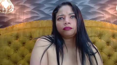 Nahomi online show from 10/12/25, 04:11