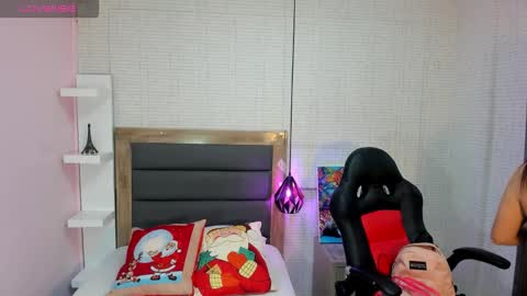   SHELBY   online show from 12/03/25, 12:14