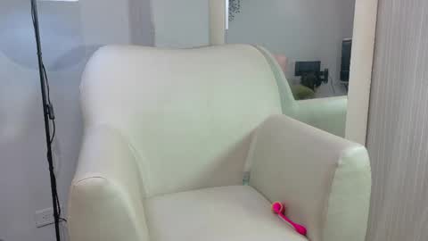 Snapshot of nahommybell chatting on 03/31/26, 03:30 nahommybell online show from 03/31/26, 03:30