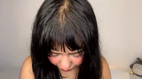 nahomy online show from 04/21/26, 02:23