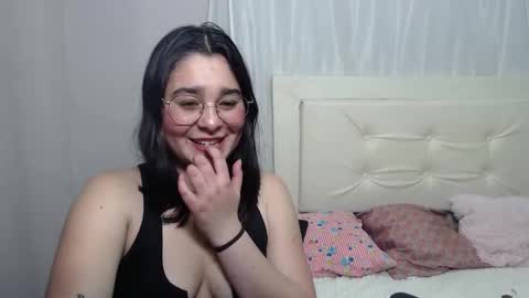 Nahomy online show from 12/12/24, 07:59