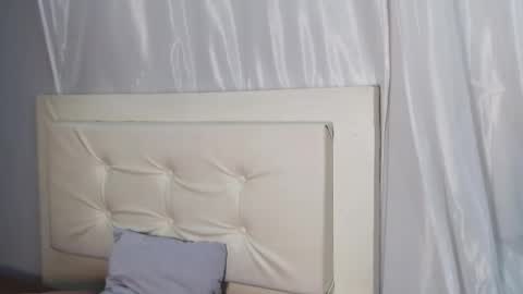 Nahomy online show from 12/20/24, 05:08