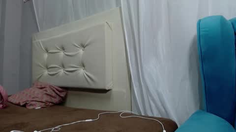 Nahomy online show from 12/23/24, 05:22