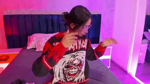 Nahomy  online show from 01/06/26, 11:03