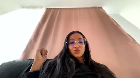 Nahomy  online show from 01/11/26, 09:20