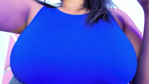 Nahomy online show from 11/12/25, 08:08